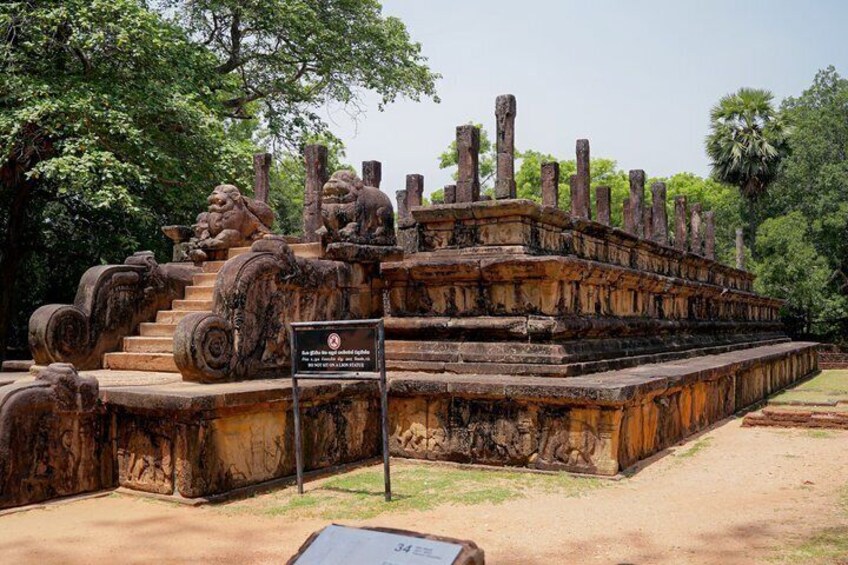 Visiting the Historical Polonnaruwa Ruins and Minneriya Safari 1