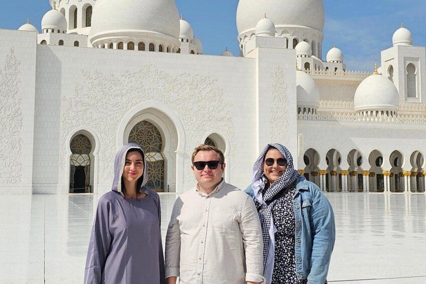 Private Abu Dhabi City Tour with Gold Coffee at Emirates Palace 3