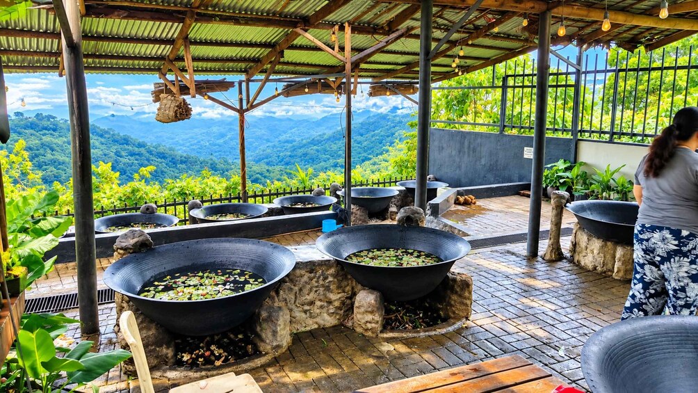 Tagaytay 3in1 Relaxation~KawaBath/Full Massage/Taal BoatRide 1