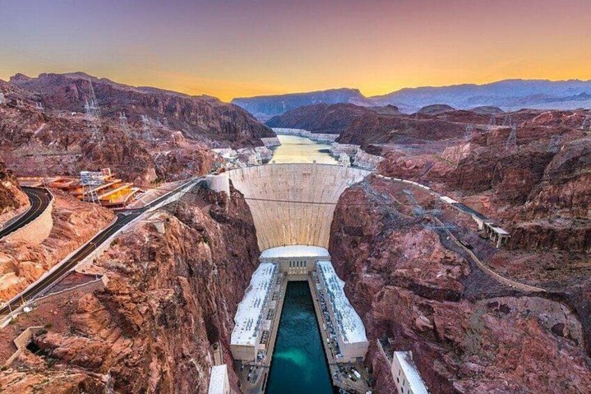 Hoover Dam Tunnels & Power Plant Tour 4