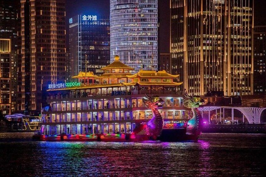 Huangpu River Evening Cruise Ticket with Dinner 1