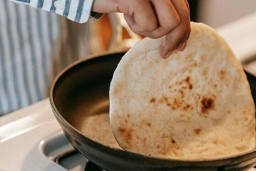Lunch/Dinner and Cooking Class with a Local Family (3-4 hours) 4