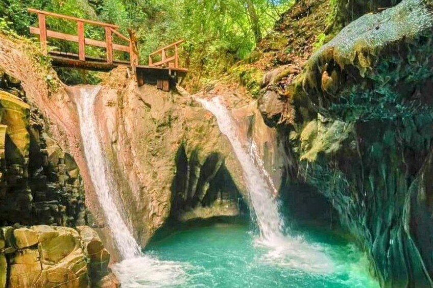 AMBER COVE-TAINO BAY 7 Damajagua Waterfalls + Locale Food 2