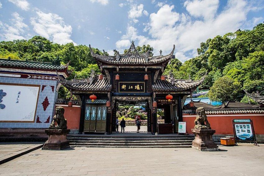 Private Car Tour: Dujiangyan Panda Valley and Irrigation System 3