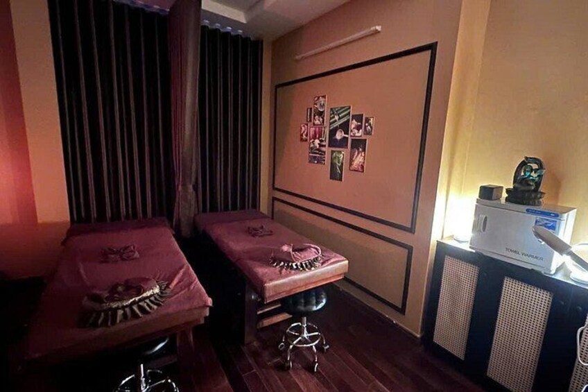 private room for couples 2