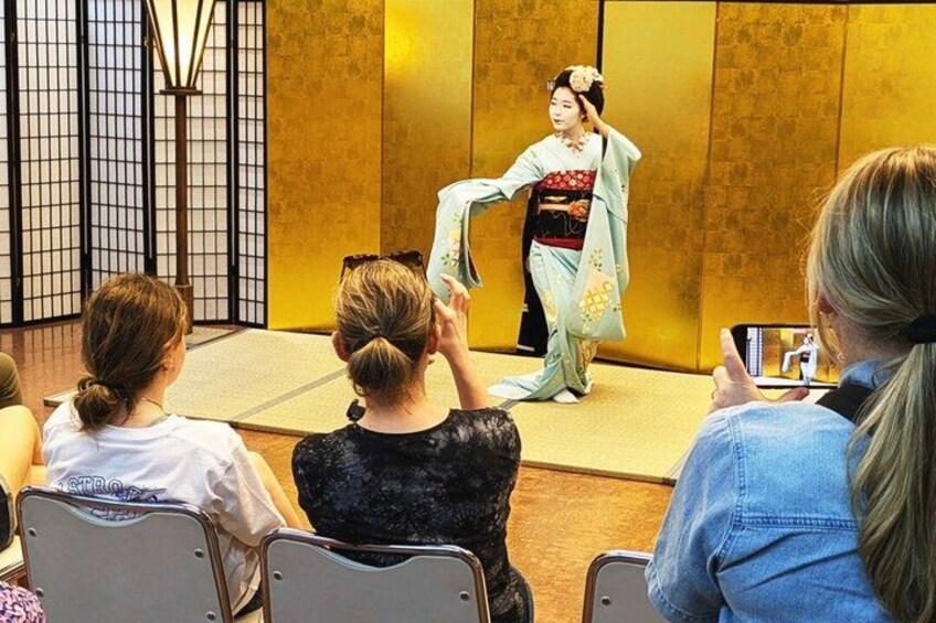 MEET MAIKO: Meet-&-Greet, Maiko Show & Experience in Kyoto 5