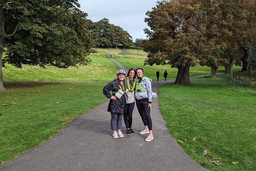 DUBLIN HIGHLIGHTS 3-Hour Private Tour by Foot or Bike 3