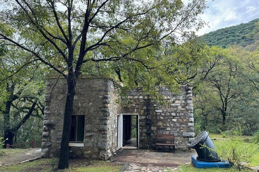 Private Estanzuela Natural Park Hike (Up to 6 ppl) 2