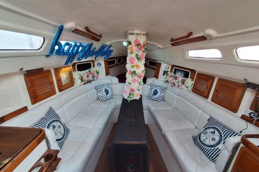 Sailing Experience in Mumbai on Mid Size Yacht 2