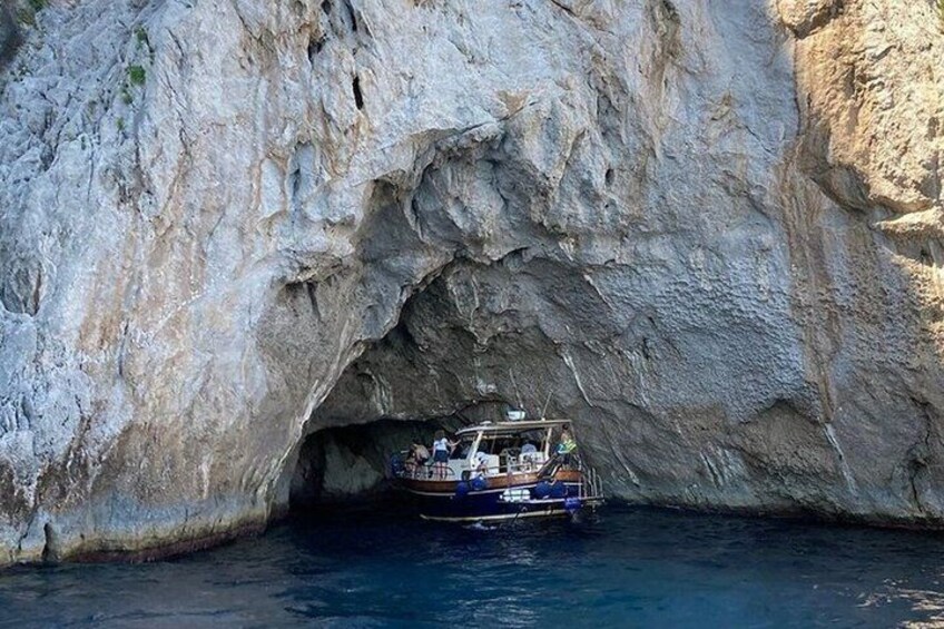 2 - Hour Boat Tour of Capri on board a shared boat 5