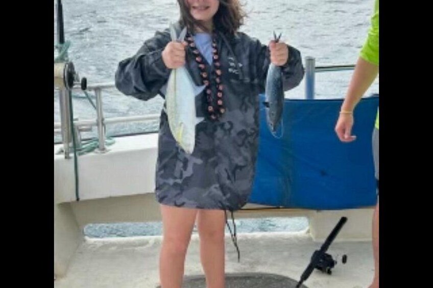3-Hour Fishing Trip in Waikiki 2