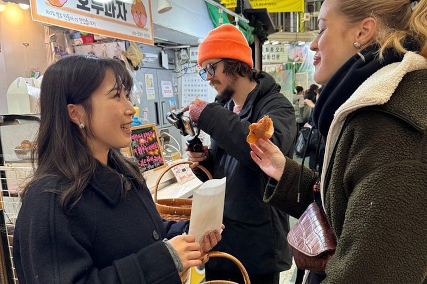 Korean Cooking Class with Grocery Shopping at Seoul Local Market 2