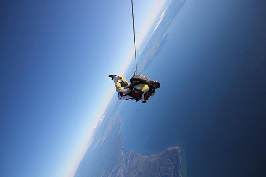 Freefalling above Lake Taupo 1