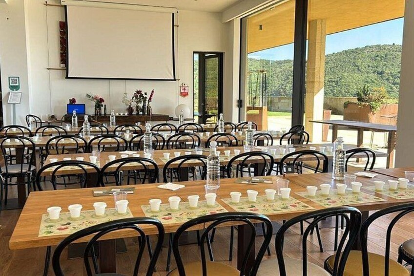 room tasting 3