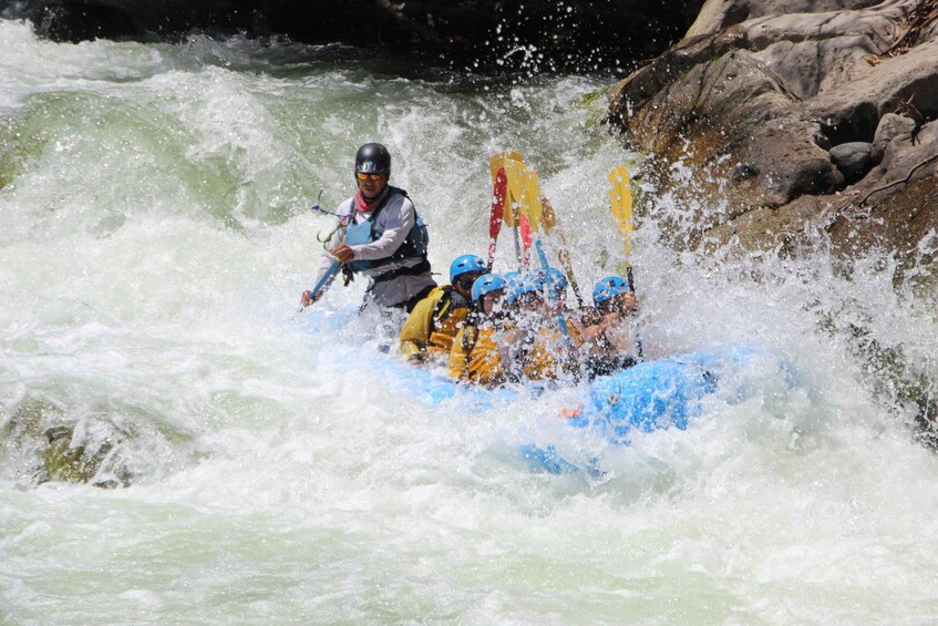 Picture 5 for Activity Arequipa: Rio Chili Rafting Tour with Snack 3