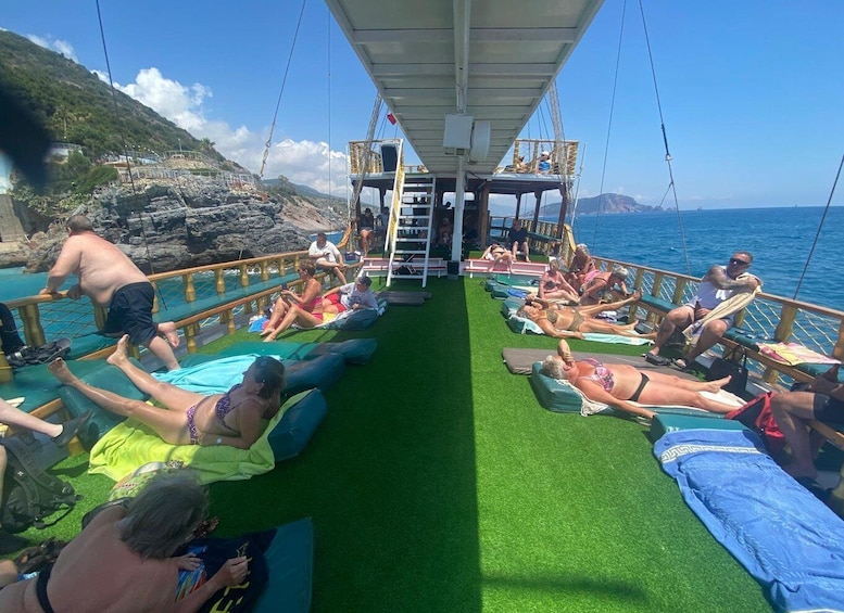 Picture 9 for Activity Alanya:Snorkeling Boat Tour with Lunch&Unlimited Soft Drinks 4