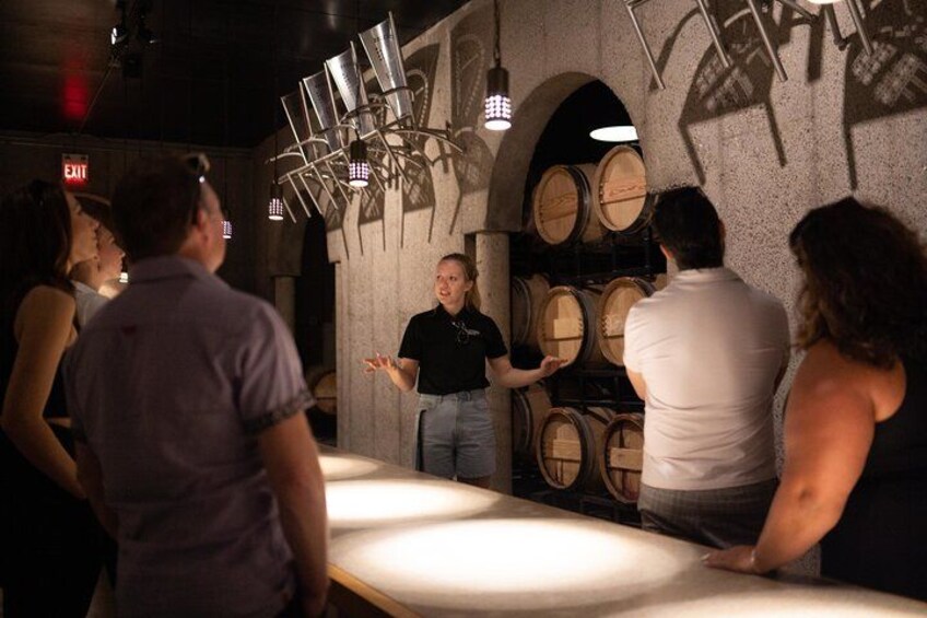 Niagara-on-the-Lake Wine Tour with Lunch 2