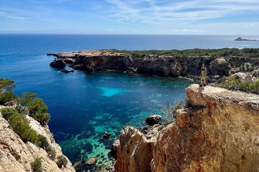Hiking to the most secret spots of Ibiza 3