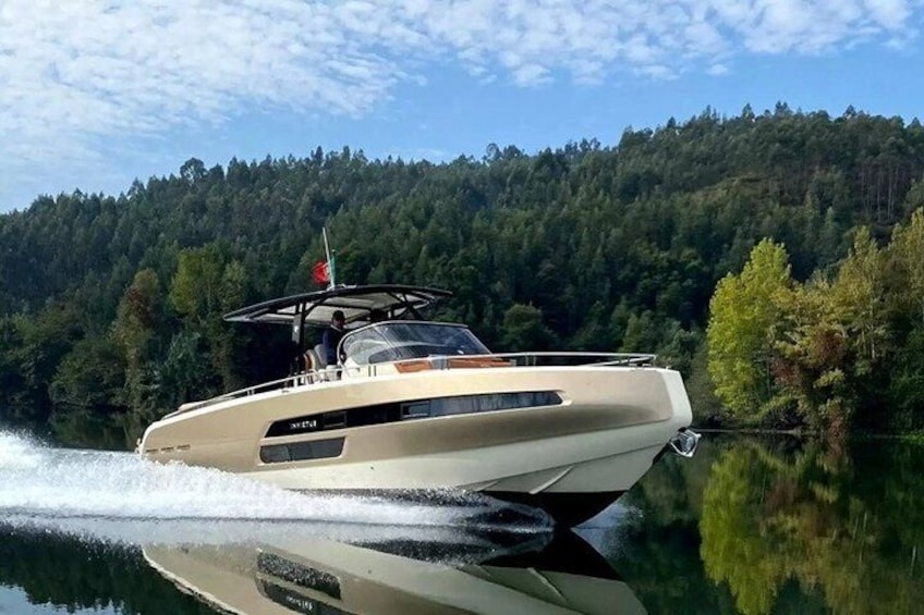 Douro Valley Private — Land Rover Access, Estates & Wine 3