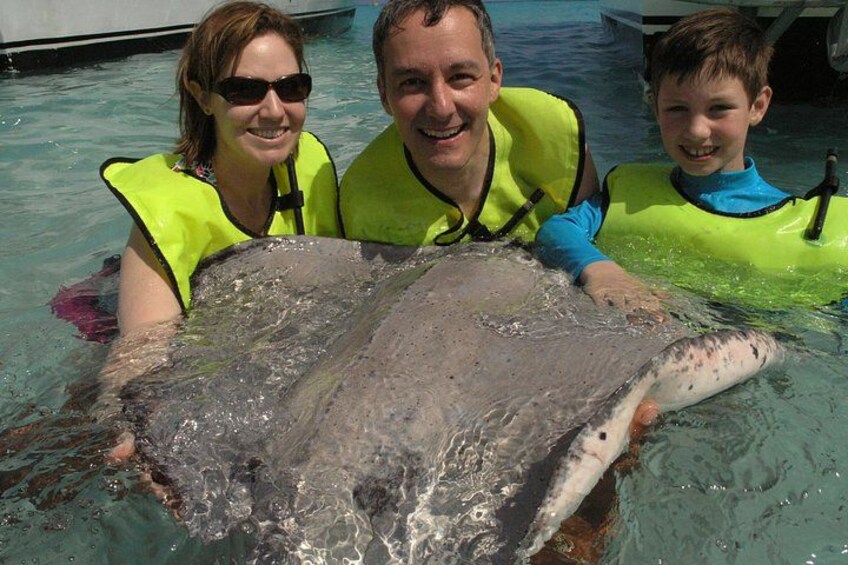 Stingray Sandbar, Snorkeling, and Starfish Point (small groups) 2