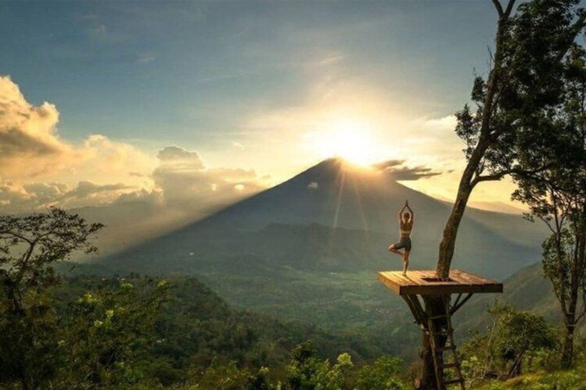South Bali Customizable Uluwatu Ubud Nort of Bali Lempuyang tour 1