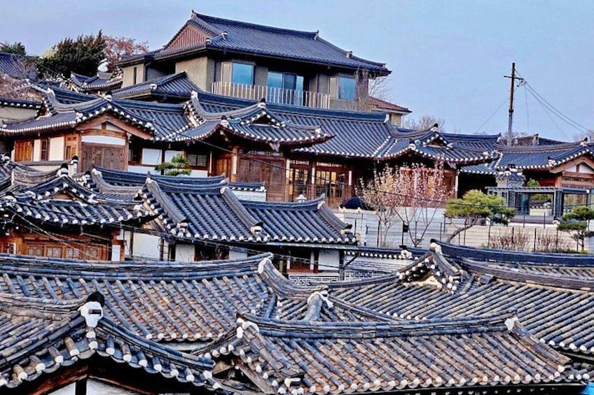 Bukchon Hanok Village: A Storytelling Walk with a Native 1