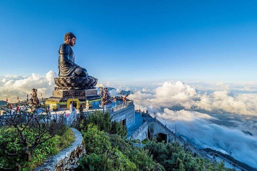 Sapa Private Car Service – Half Day and Full Day with English-speaking Driver 3
