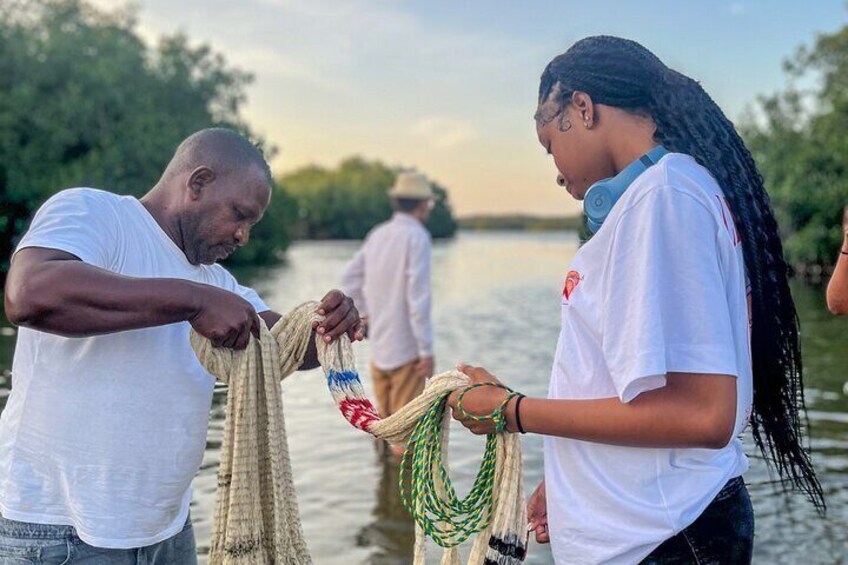 Artisanal Fishing of Crabs and Fish in Mangroves with Natives