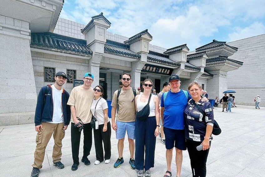 Xi'an: Terracotta Army All-Inclusive Tour with Family Lunch 4