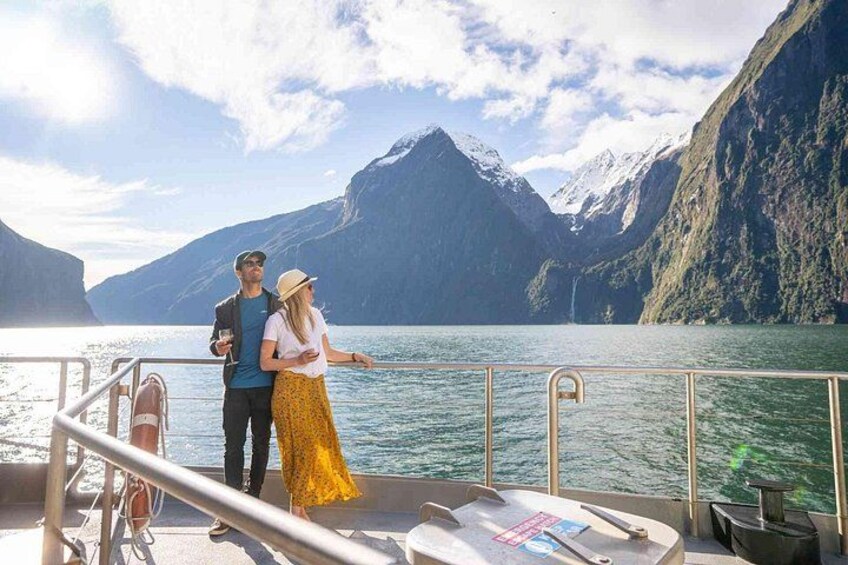 Milford Sound Cruise - Two Hours 3