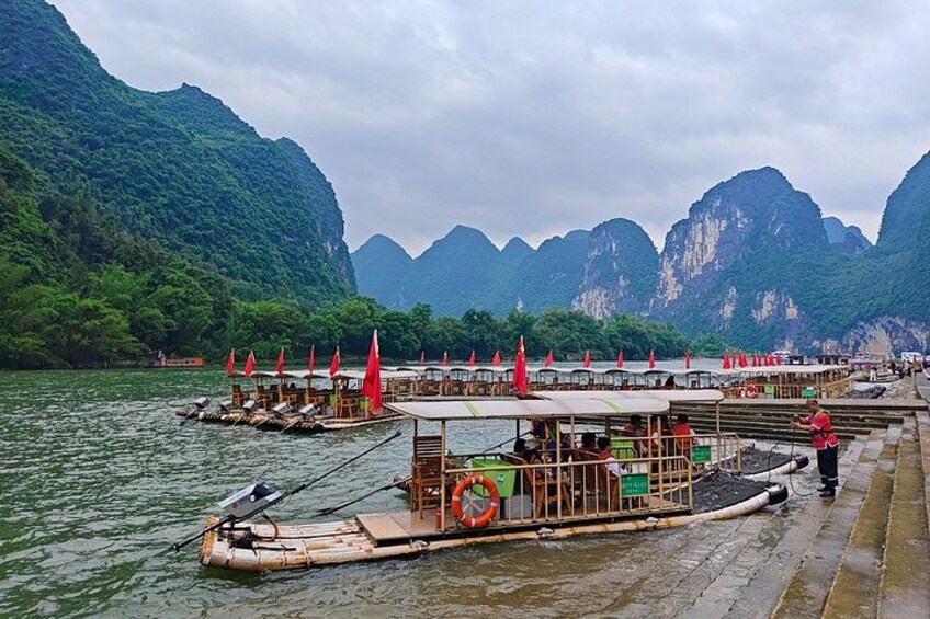 Yangshuo Gems Li River Boat Xianggong Hill and Yulong Biking 4