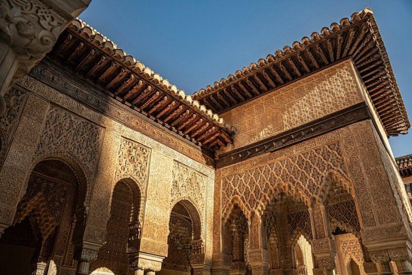 Skip-the-line Alhambra and Nasrid Palaces Tour in Granada 2