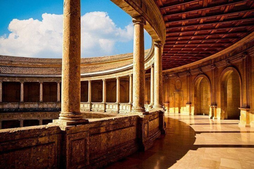 Skip-the-line Alhambra and Nasrid Palaces Tour in Granada 2