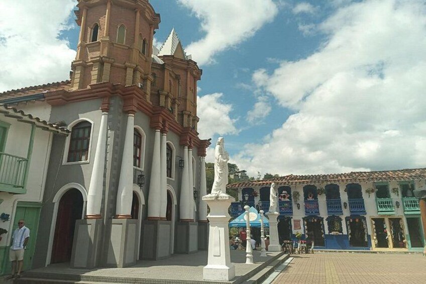 Private Tour to Guatapé from Rionegro 2