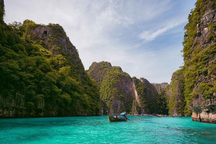 Picture 18 for Activity Phuket: Phi Phi, Maya Bay & Khai Speedboat with Park Fees 3