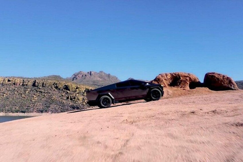 Tesla Cybertruck with the AZ natur beauty 3