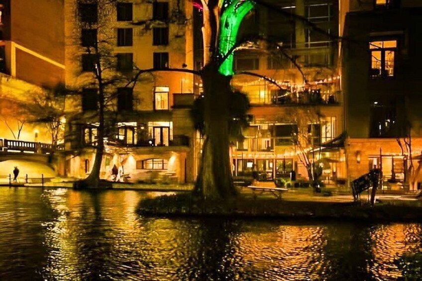 Ultimate San Antonio River Walk Night Experience 5