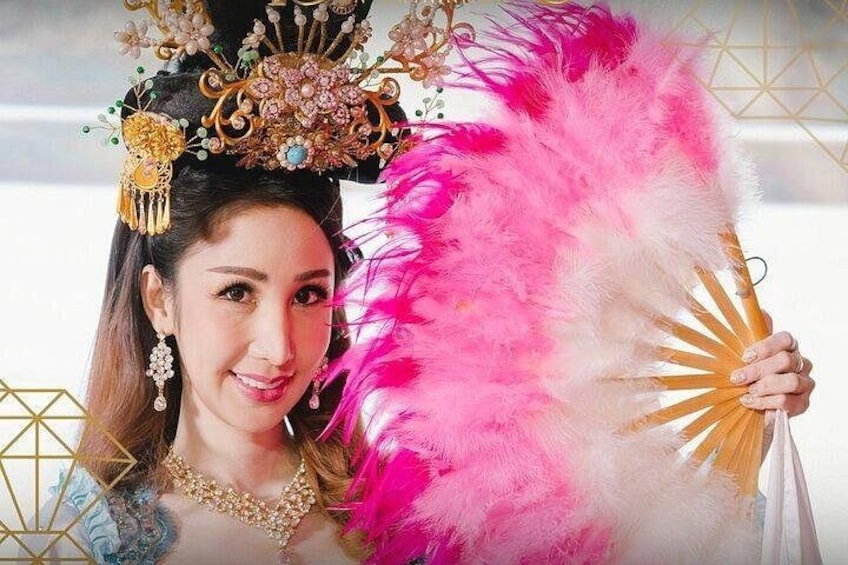 Bangkok Golden Dome Cabaret Show Admission Ticket 5