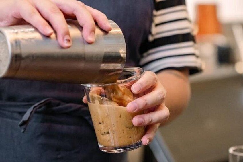 Craft the perfect Vietnamese Egg Coffee (For Beginners) 5