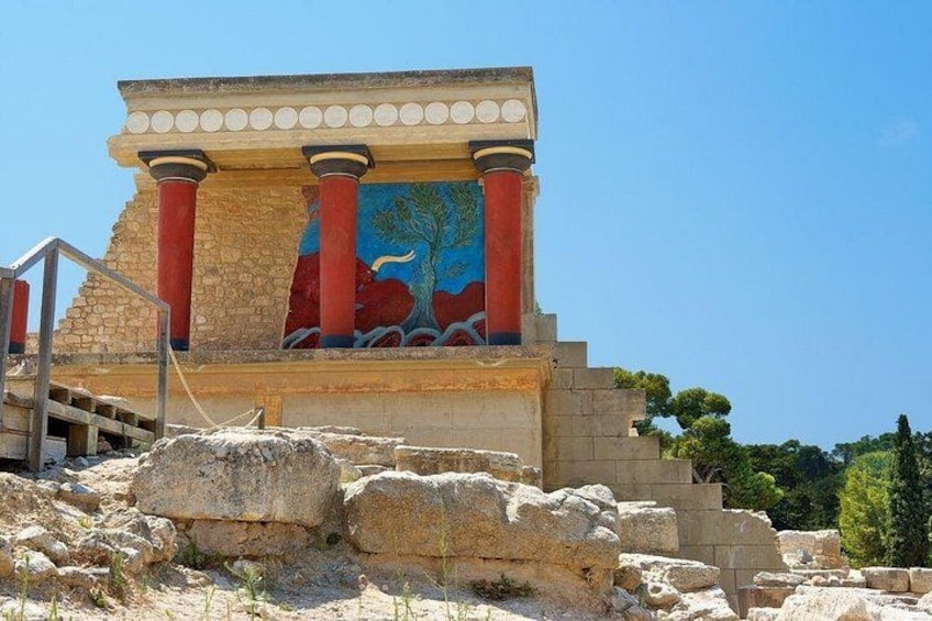 Private Knossos and Heraklion History and Culture City Tour 1