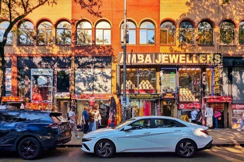 Private New York Tour: Iconic Manhattan & Neighborhood Contrasts 4