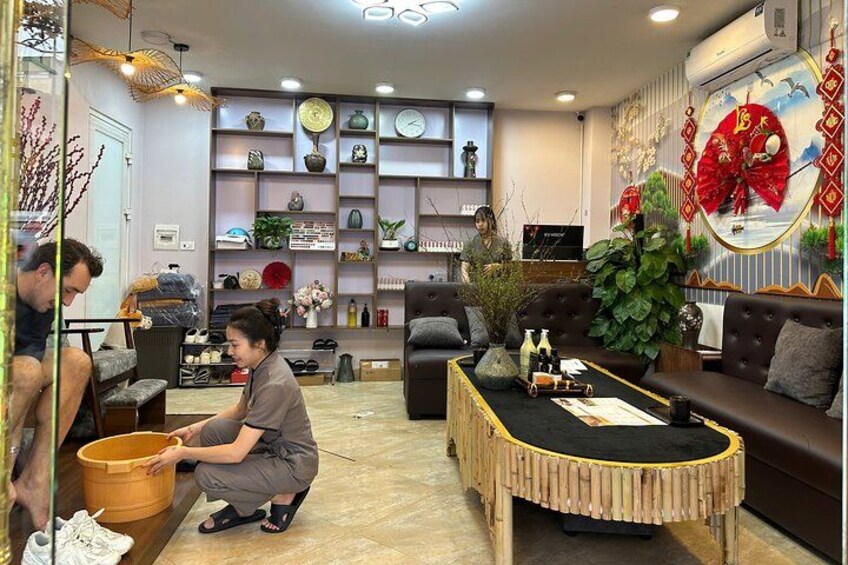 Hoang's Spa for Relaxing Foot Massage 5