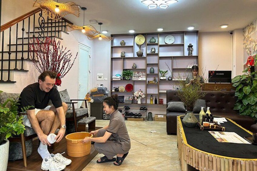 Hoang's Spa for Relaxing Foot Massage 1