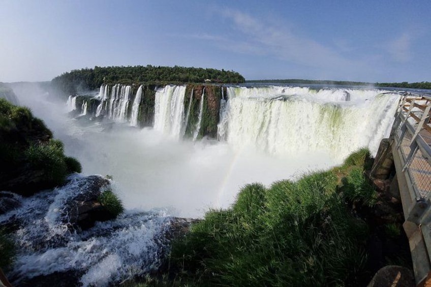 Private Iguazu Falls Tour: Brazil & Argentina in One Day 1