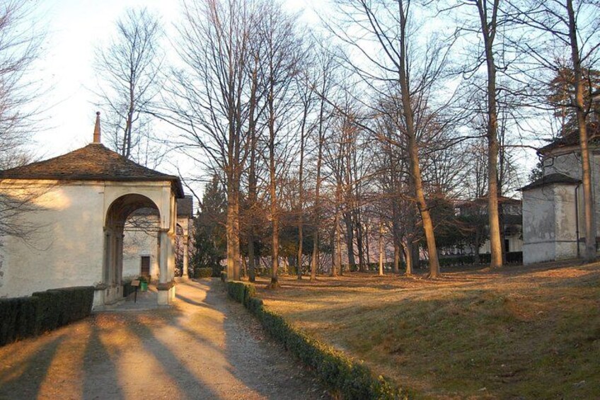 Lake Orta - path to the Holy Mount 4