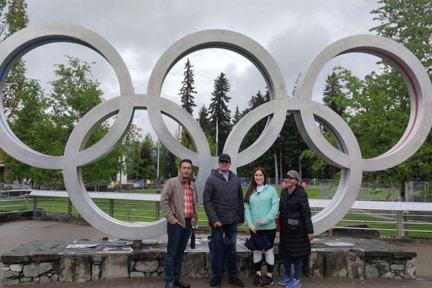 Private Whistler, Shannon Falls, Horseshoe Bay with your luggage 4