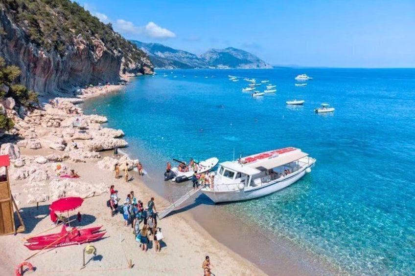 Cala Gonone Motorboat Trip in Gulf of Orosei with tasting 2