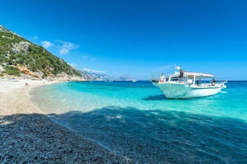Cala Gonone Motorboat Trip in Gulf of Orosei with tasting 3