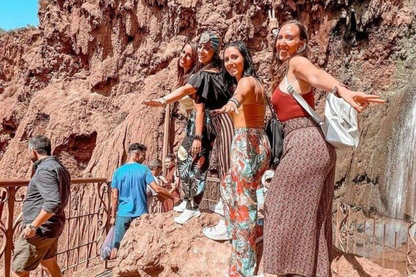 Marrakech : Ouzoud waterfalls, Mountains hike, Boat Ride & Lunch 5