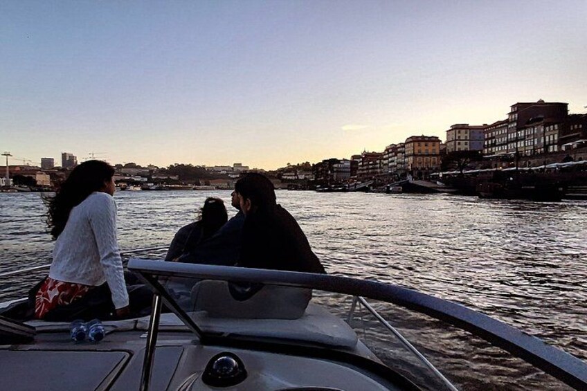 Porto Boat Tour – 6 Bridges, Ribeira & Estuary – Sunset Option 2